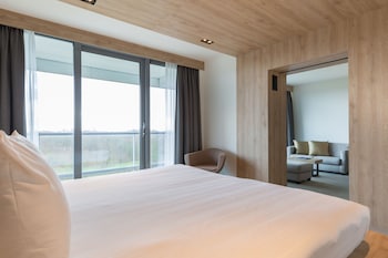 Deluxe Suite, 1 King Bed