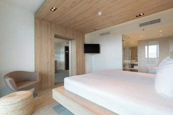 Deluxe Suite, 1 King Bed