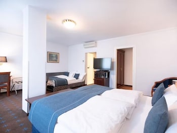 Superior Double Room, City View