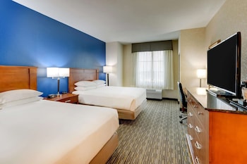 Room, 2 Queen Beds, Accessible (Tub)