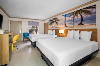 Room, 2 Queen Beds, Non Smoking
