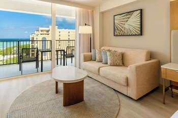 Room, 1 King Bed with Sofa bed, Club Lounge Access (Tradewinds, Adults Only, Limited View)