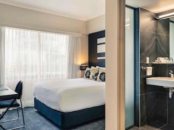 Classic Room, 1 Queen Bed