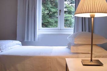 Standard Double Room, Garden View
