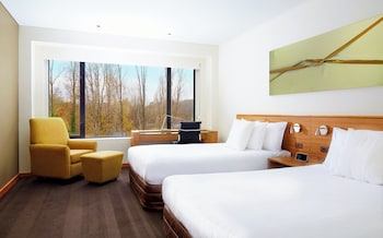 Standard Room, 2 Double Beds, Park View