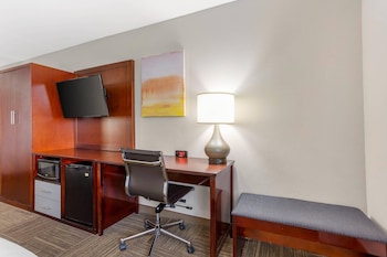 Standard Room, 2 Queen Beds, Non Smoking, River View