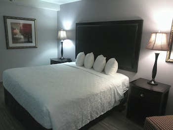 Superior Room, 1 King Bed with Sofa bed (Smoke-Free)