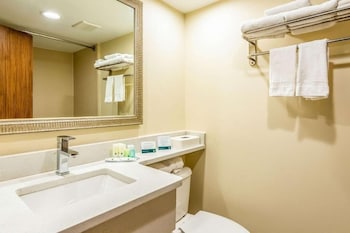 Standard Room, 2 Double Beds, Patio