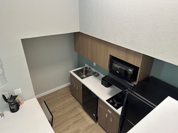 Suite, Multiple Beds, Non Smoking (Efficiency)