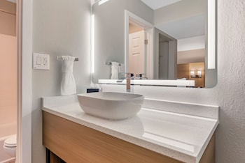 Suite, 2 Double Beds, Non Smoking