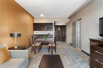 Presidential Suite, 1 King Bed, Microwave