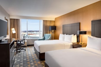 Room, 2 Queen Beds, Microwave