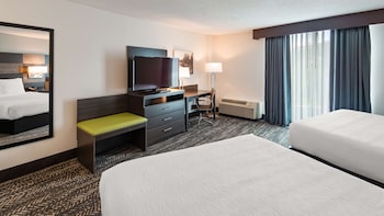 Standard Room, 2 Queen Beds, Non Smoking (Walk-in Shower;Pet Friendly)