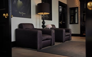 Champagne Suite, 1 King Bed, River View