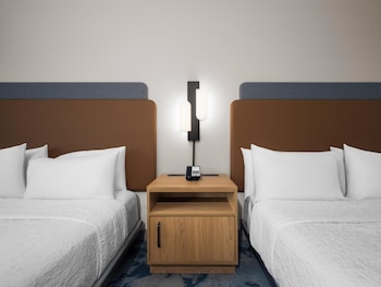 Room, 2 Queen Beds, Accessible, Non Smoking (Mobility, Hearing, Bathtub)