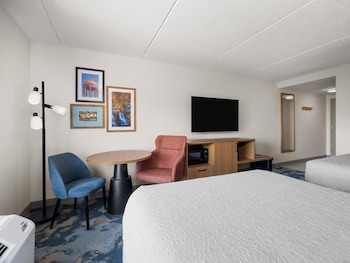 Room, 2 Queen Beds, Non Smoking