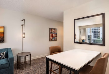 One-Bedroom Suite, 2 Queen Beds