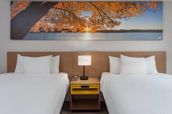 Standard Room, 2 Queen Beds, Smoking
