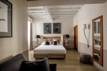 Superior Double Room (Via Della Croce 15)