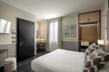 Standard Double Room (Via del Corso 81) (no breakfast)