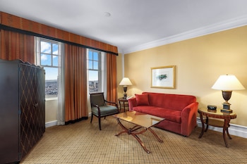Suite, 1 Bedroom (Sun Room Access)