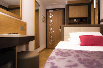 Room, 1 Large Twin Bed (Small - French Bed)