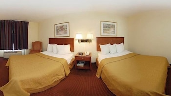 Room, 2 Double Beds, Accessible, Non Smoking (Mobility/Hearing, Roll in Shower)
