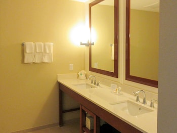 Suite, Multiple Beds, Accessible, Non Smoking