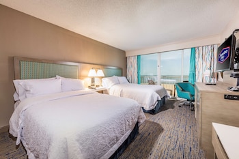 Classic Room, 2 Queen Beds, Oceanfront