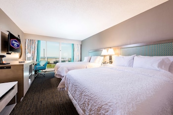 Classic Room, 2 Queen Beds, Oceanfront (First Floor)