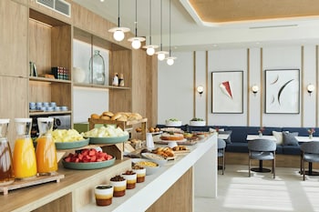 Panoramic King Room - M Club Lounge Access