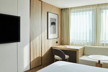 Deluxe Room, 1 King Bed