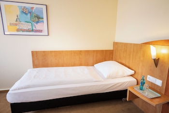 Economy Single Room
