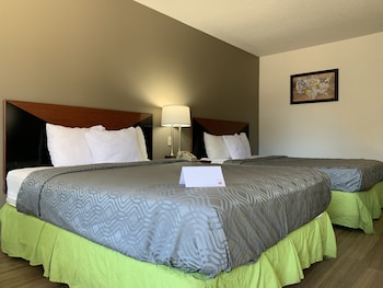 Standard Room, 2 Queen Beds, Non Smoking