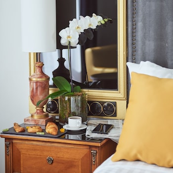 Grand Premium Room