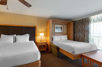 Standard Room, Multiple Beds, Non Smoking, Kitchenette