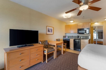Standard Room, Multiple Beds, Non Smoking, Kitchenette