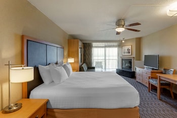 Standard Room, Multiple Beds, Non Smoking, Kitchenette