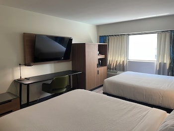 Room, 2 Queen Beds