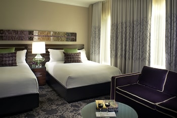 Premium Room, 1 King Bed with Sofa bed, City View