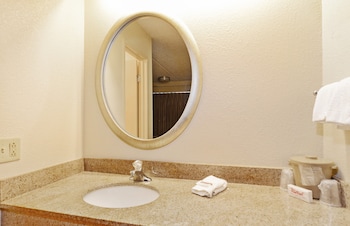 Standard Room, 2 Double Beds (Smoke Free)