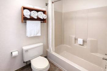 Standard Room, 2 Queen Beds, Non Smoking, Refrigerator