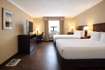 Standard Room, 2 Queen Beds, Non Smoking, Refrigerator (Pet Friendly)