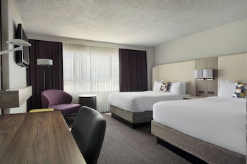 Deluxe Studio, 2 Queen Beds