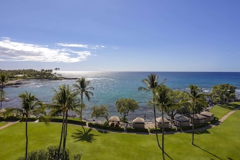 Oceanfront Queen/Queen (Newly Renovated)