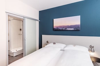 Superior Room, 1 Queen Bed, Balcony
