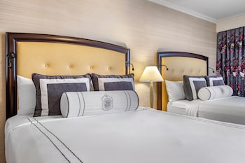 Deluxe Room, 2 Queen Beds