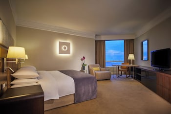 Deluxe Room, 1 King Bed