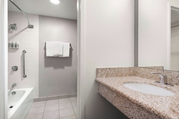 Deluxe Room, 2 Double Beds