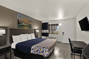 Room, 1 King Bed, Non Smoking